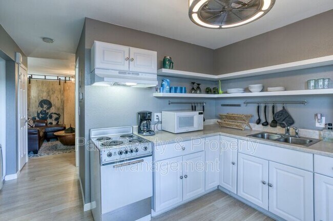 Foto del edificio - 61 S Sable Blvd