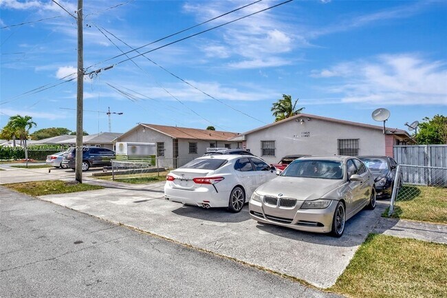 Foto del edificio - 11465 SW 215th St