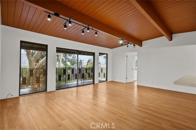 Foto del edificio - 2159 La Canada Crest Dr