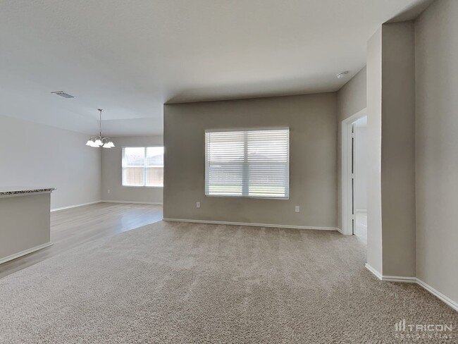 Foto del edificio - 3701 Tilmon Ln.