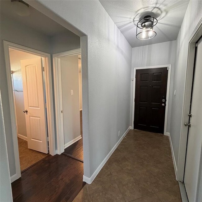 Foto del edificio - 1115 Sunny Meadows Loop