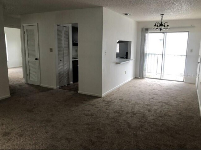 Foto del edificio - 1541 SE 27th St