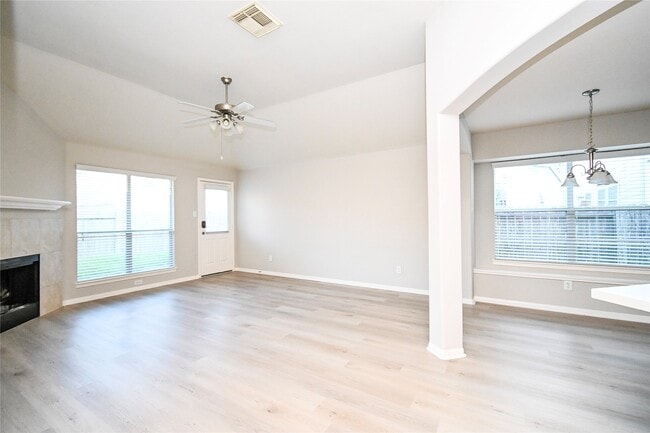 Foto del edificio - 3111 Myrtle Ranch Dr
