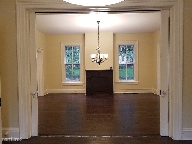Building Photo - 4 br, 2.5 bath House - 2 Pleasant Grove Road