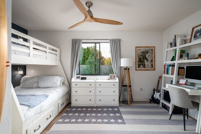 Foto del edificio - 6732 Antilope St