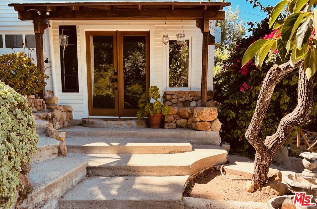 19912 Observation Dr, Topanga, CA 90290 House Rental in Topanga, CA