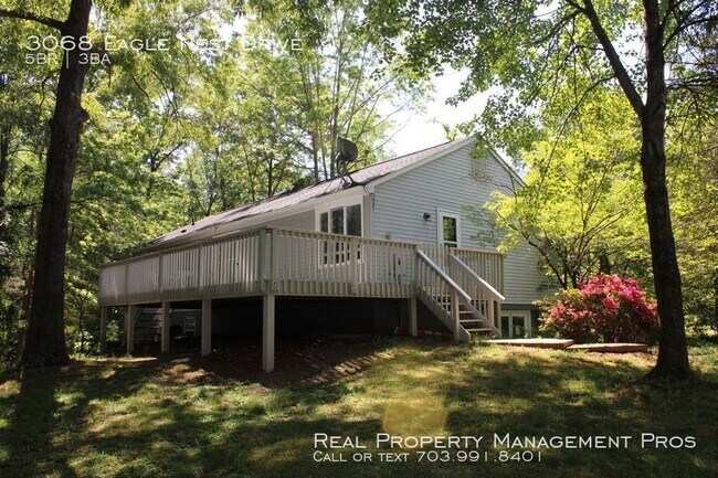 Building Photo - 10 Acres-Private-Qualify for a zero deposit?