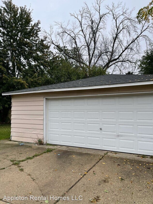 Building Photo - 3 br, 2 bath House - 6730 N 84 Street