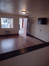 Building Photo - 316 S Pioneer Way