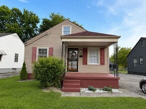 Building Photo - 422 Creel Ave