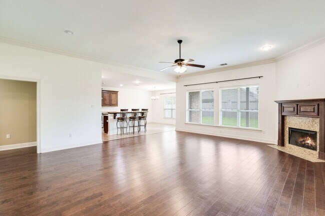 Foto del edificio - RENTAL HOME AVAILABLE NOW IN YOUNGSVILLE!