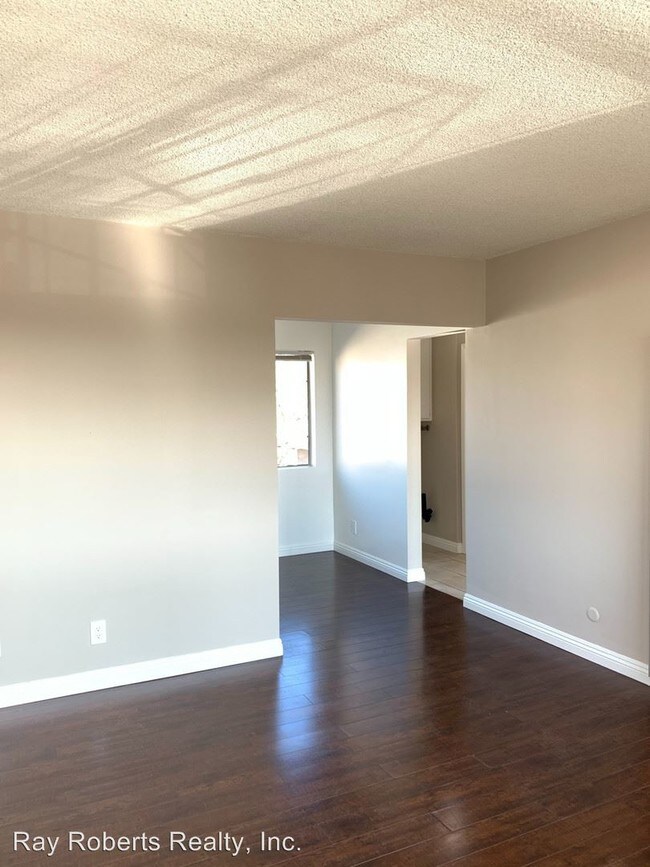 Foto del edificio - 505-507 Eastmont Ave