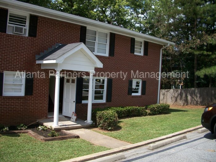 Primary Photo - 1002 Level Creek Rd