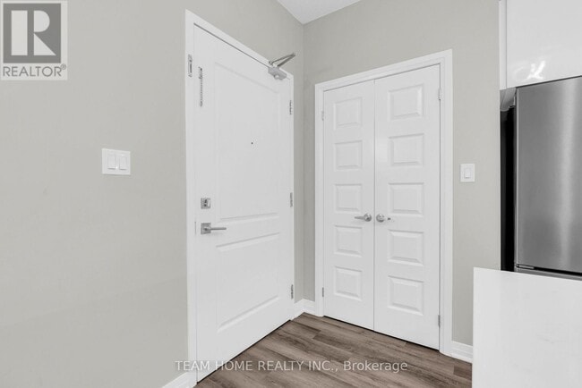 Building Photo - 610 Farmstead Dr