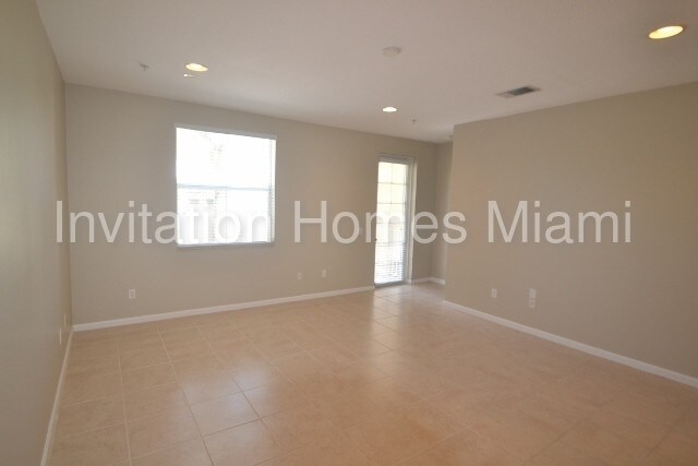 Foto del edificio - 1872 Via Granada