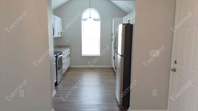 Building Photo - 6007 Patricia Ryan Dr
