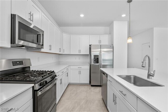 Foto del edificio - 18311 Ridgeline Dr