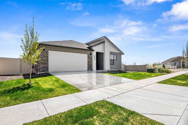 Building Photo - 9093 W Camellia St