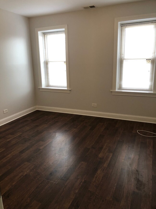 Foto del edificio - 1719 E 78th St