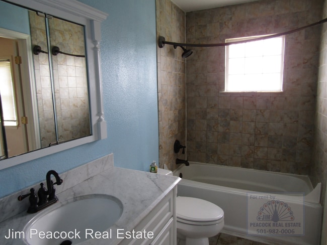 Building Photo - 4 br, 2.5 bath House - 701 Nottingham Cv