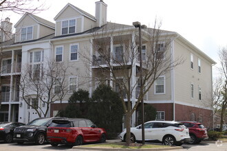 Building Photo - 3333 Stratford Ct