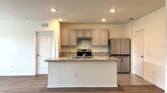 Building Photo - 1307 Fox Squirrel Dr
