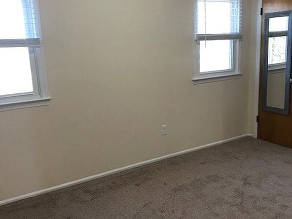 Photo - "Charming 3-Bedroom Home with Spacious Int...