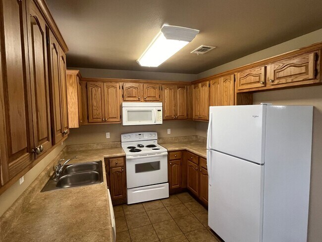 Foto del edificio - 1528 E 11th Cove