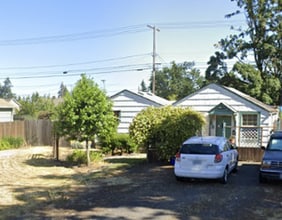 Building Photo - 2560 D St
