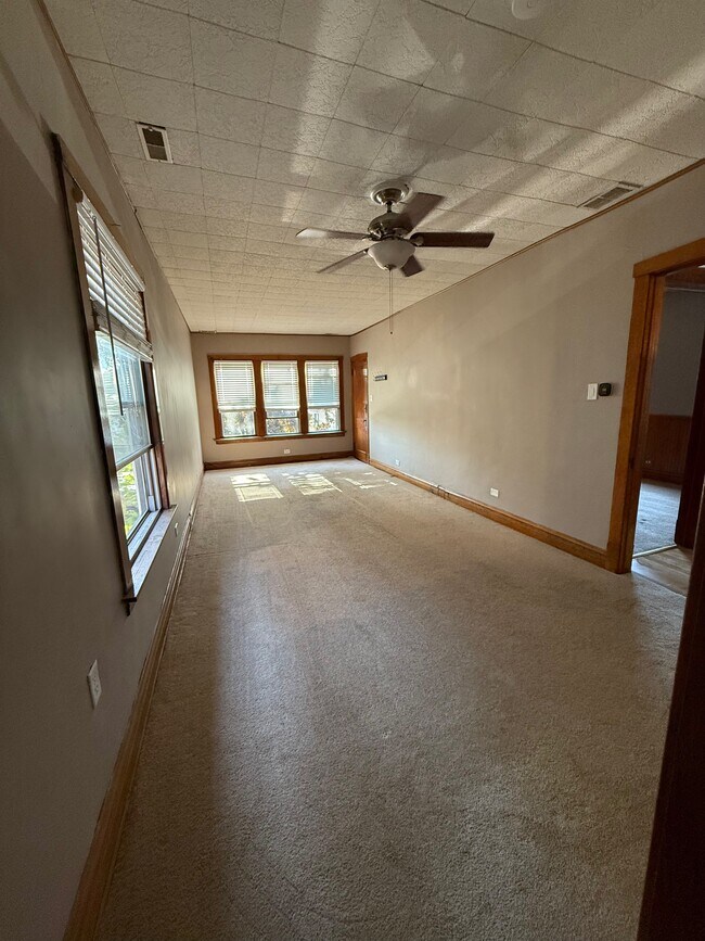 Foto del edificio - 5505 N Mason Ave