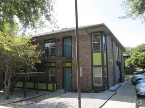 Building Photo - 7685 Northcross Dr