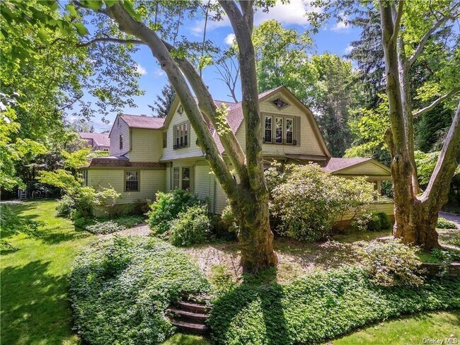 Foto del edificio - 395 Ardsley Road
