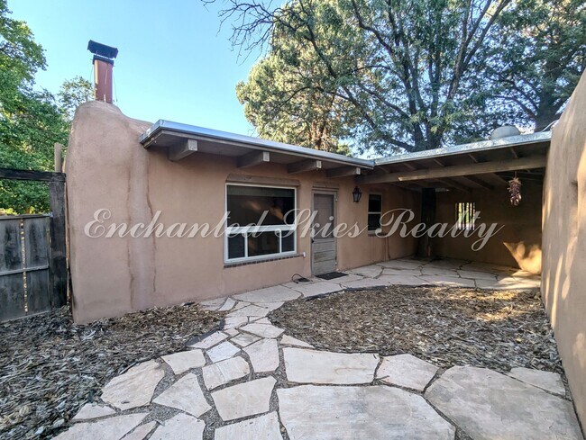 Building Photo - 6513 Guadalupe Trail NW