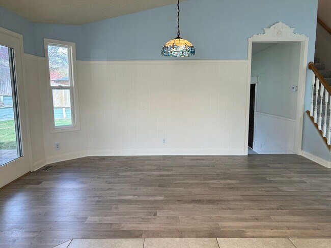 Foto del edificio - Gorgeous 5 bedroom 3 bathroom Home In Eagle