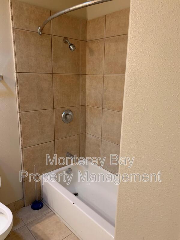 Foto del edificio - 211 Forest Ave