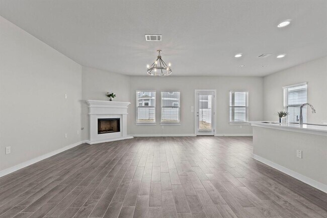 Foto del edificio - 228 Appleberry Ln