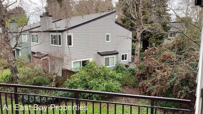 Building Photo - 2 br, 1 bath House - 40 Emery Bay Drive