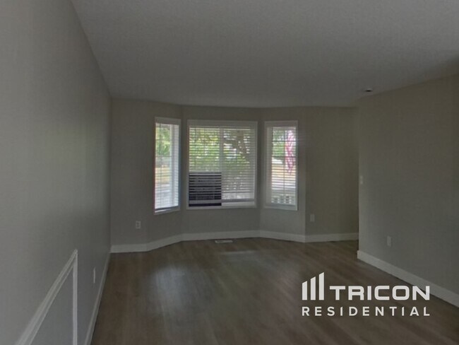 Foto del edificio - 15714 NE 42nd St