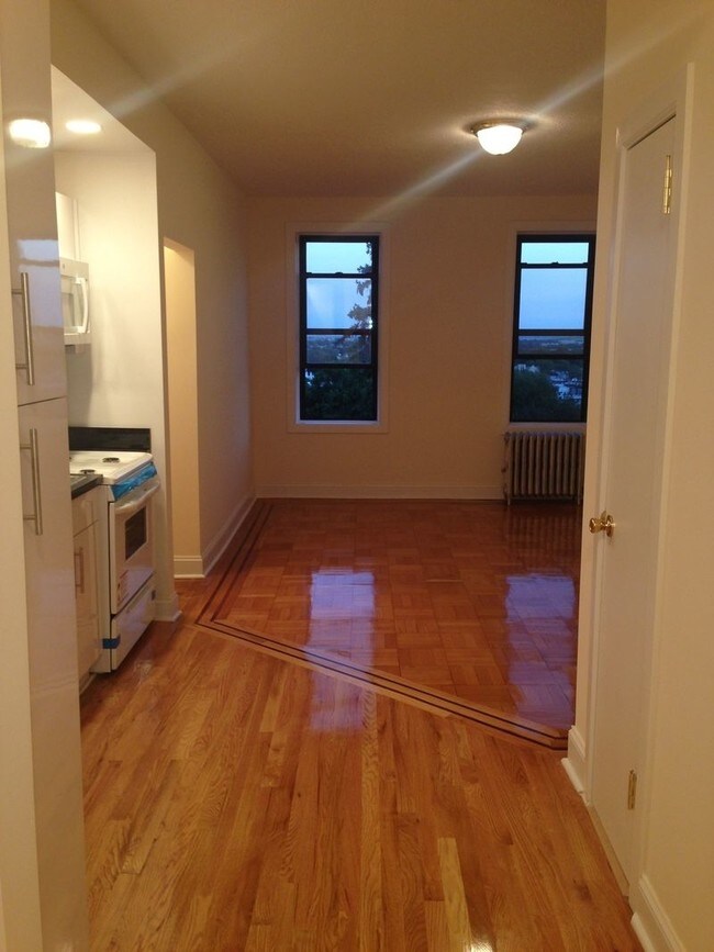 Foto del edificio - 8602 Park Ln S