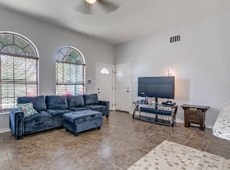 Foto del edificio - 5978 Sunrise Bend Dr