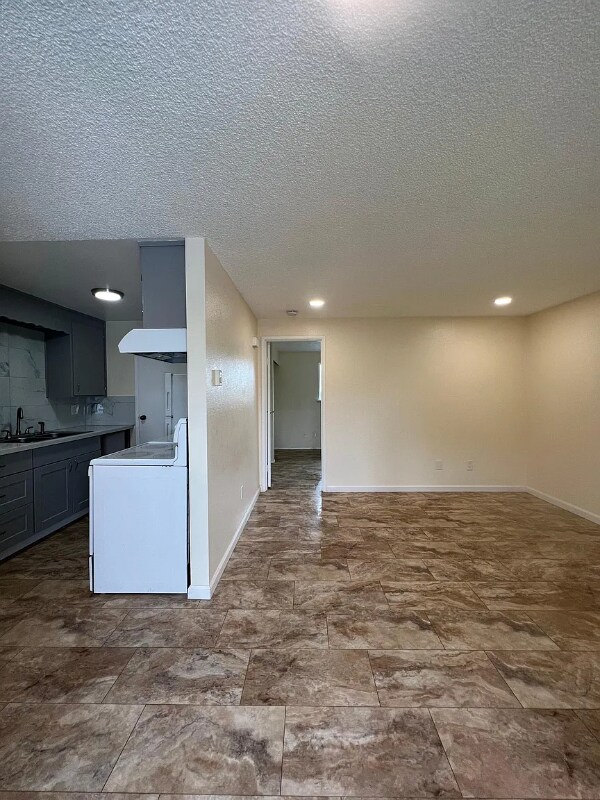 Foto del edificio - 7428 S Puget Sound Ave