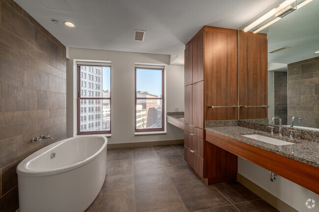 3BD, 2.5BD -2,945SF - Master Bathroom - The Schofield Residences