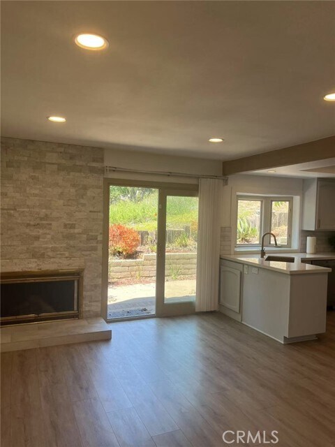 Foto del edificio - 6401 Nohl Ranch Rd