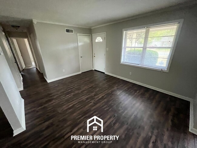 Foto del edificio - 5313 Bradcliff St