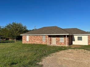 Building Photo - 250 Betty Jane Ln