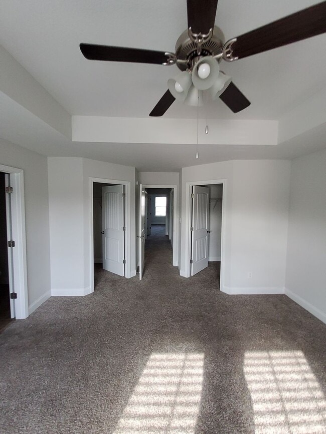 Building Photo - 8799 Arendale Dr