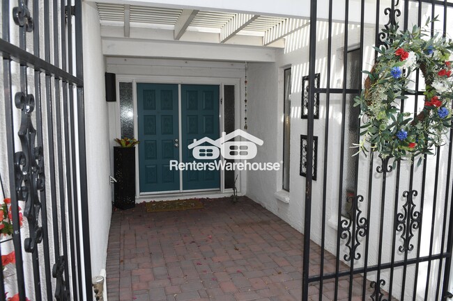 Foto del edificio - 630 E Piping Rock Rd