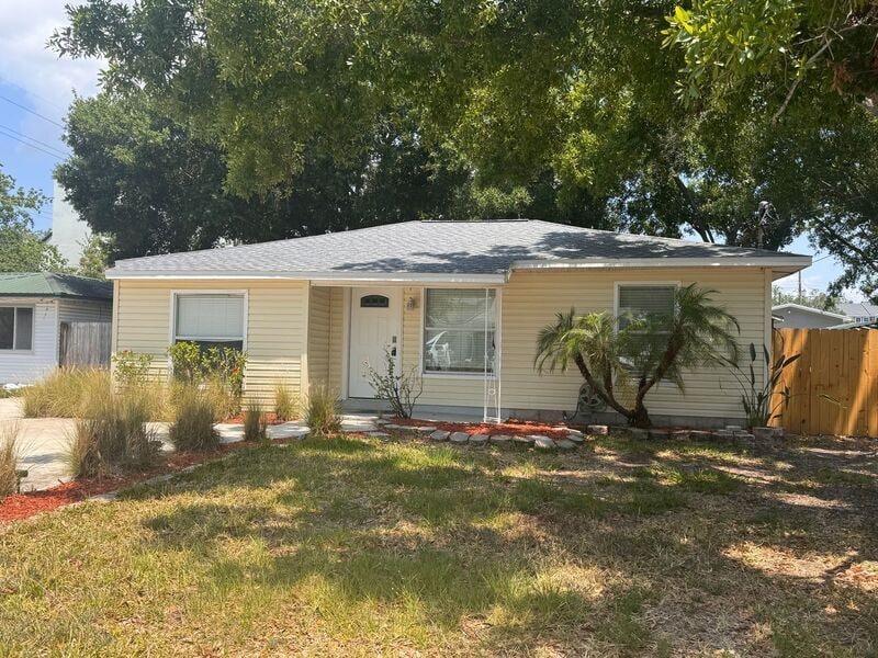Primary Photo - 3025 N Adams St