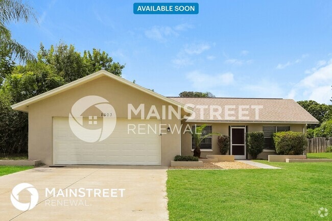 Building Photo - 1303 Pine Needle Rd