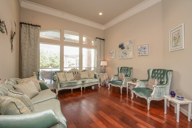 Building Photo - 15302 Bandera Falls Bend